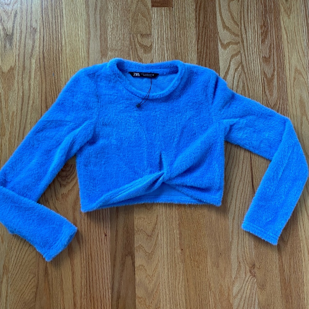 Zara Fluffy cropped sweater - New without tag